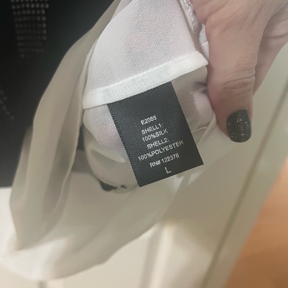 Boundary Silk Top Size Large - Picture 3 of 4